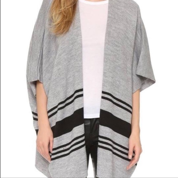 Cupcakes & Cashmere Gray Black Stripes Poncho sz S - Picture 1 of 6